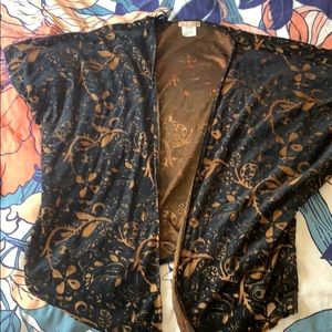 Billabong Designer’s Closet Kimono